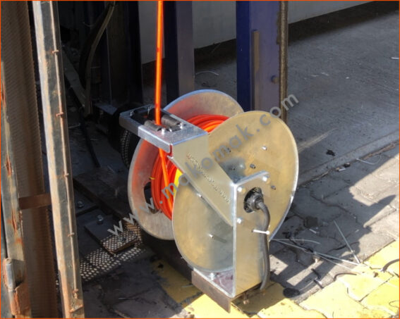 spring driven cable reel